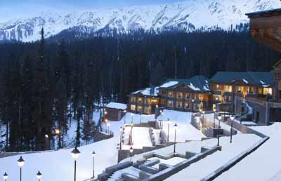 5 Days Gulmarg Family Snow Tour Package